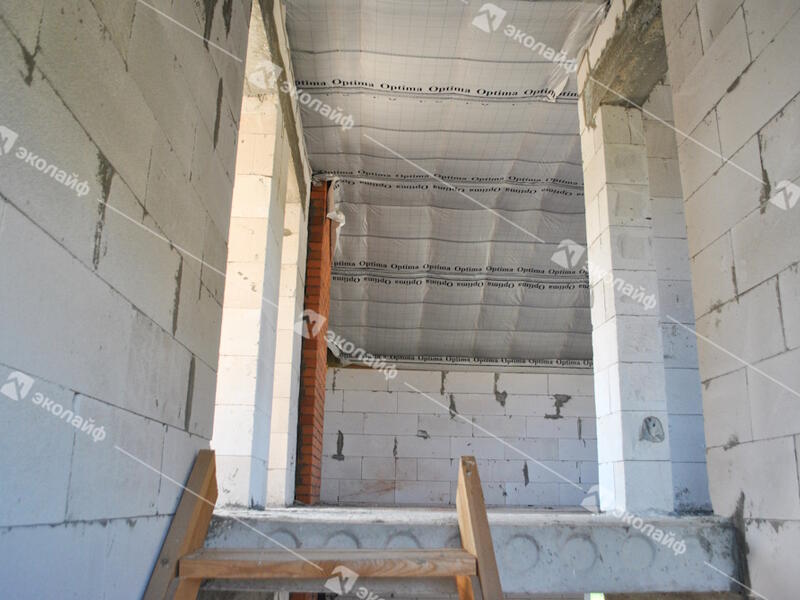 Дом из газобетона по 143 м2 второй этаж лестница поселок Садовый 